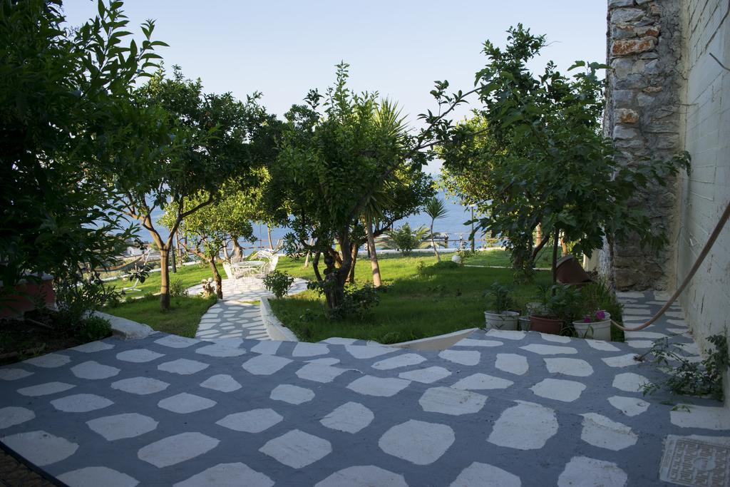 Hotel Milton Mavrovouni  Exterior photo