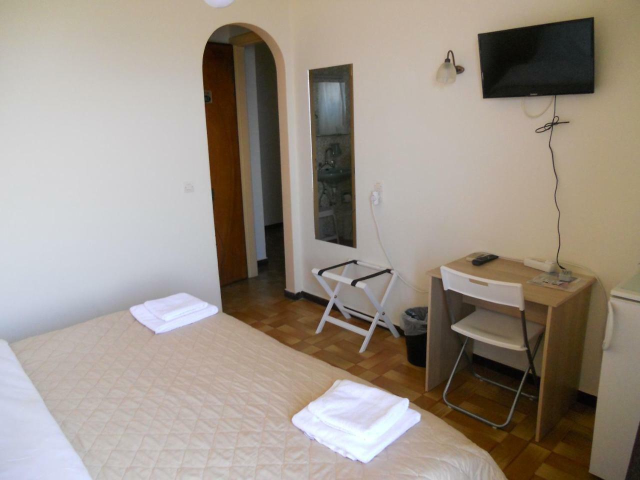 Hotel Milton Mavrovouni  Exterior photo